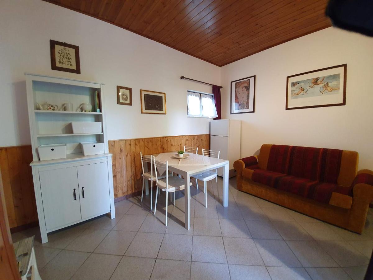 Agriturismo Il Burlino Apartments Lerma ภายนอก รูปภาพ